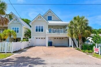 129 51st Street 3 Bedroom Home by RedAwning