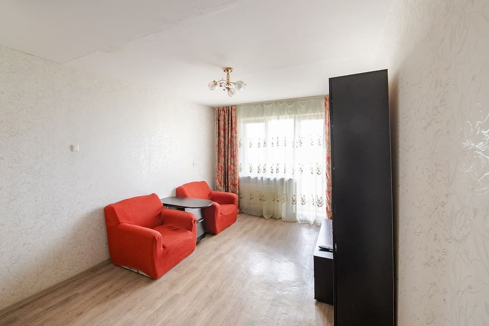 Apartment on Okeanskiy Pr. 103