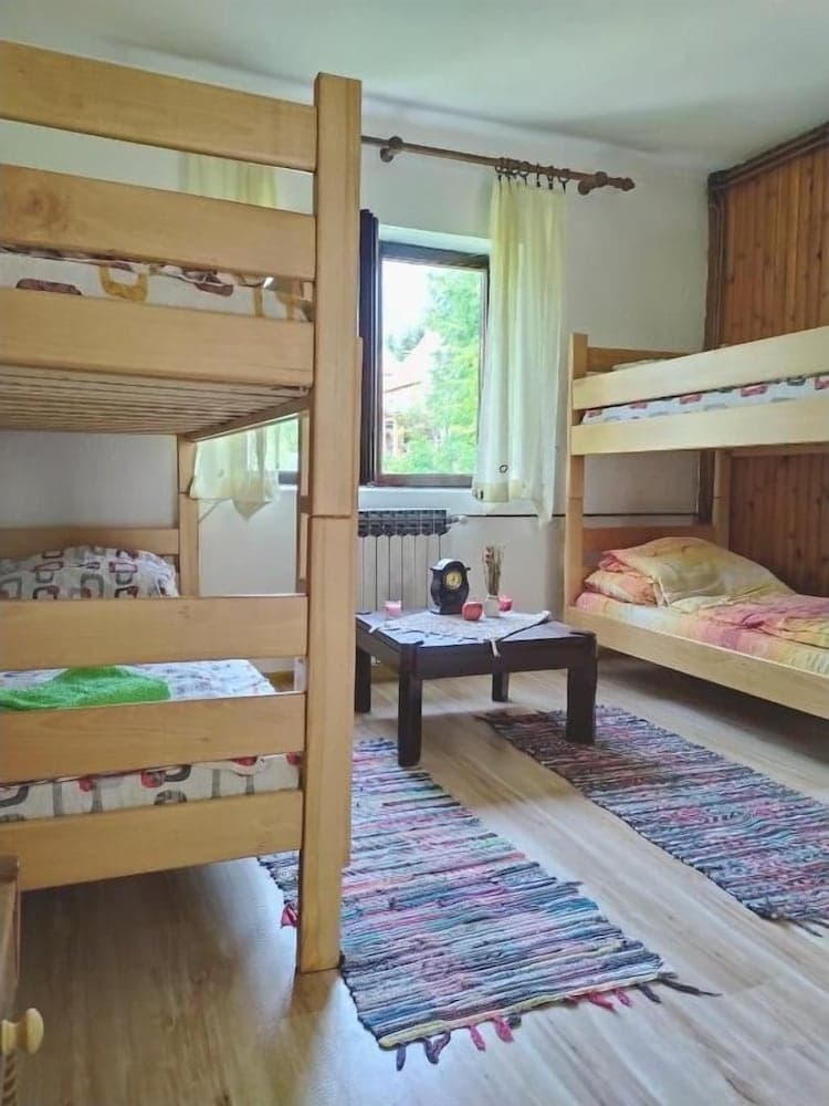 Summit Guest House & Grill