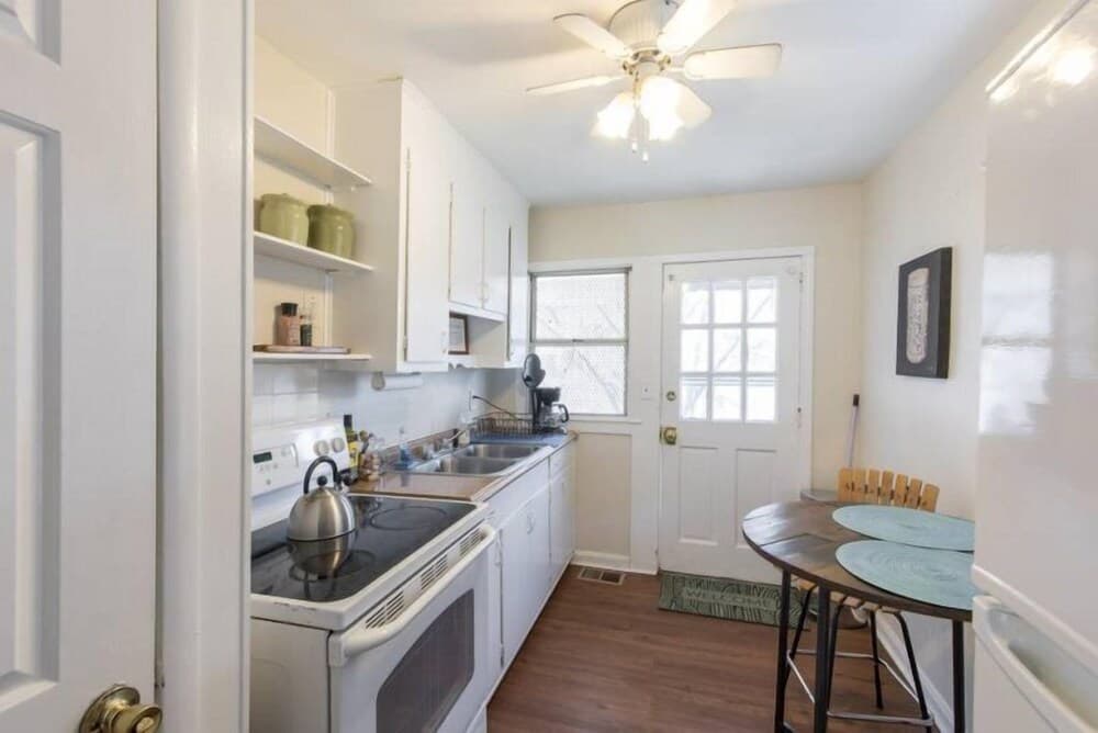 Downtown Vintage Bungalow