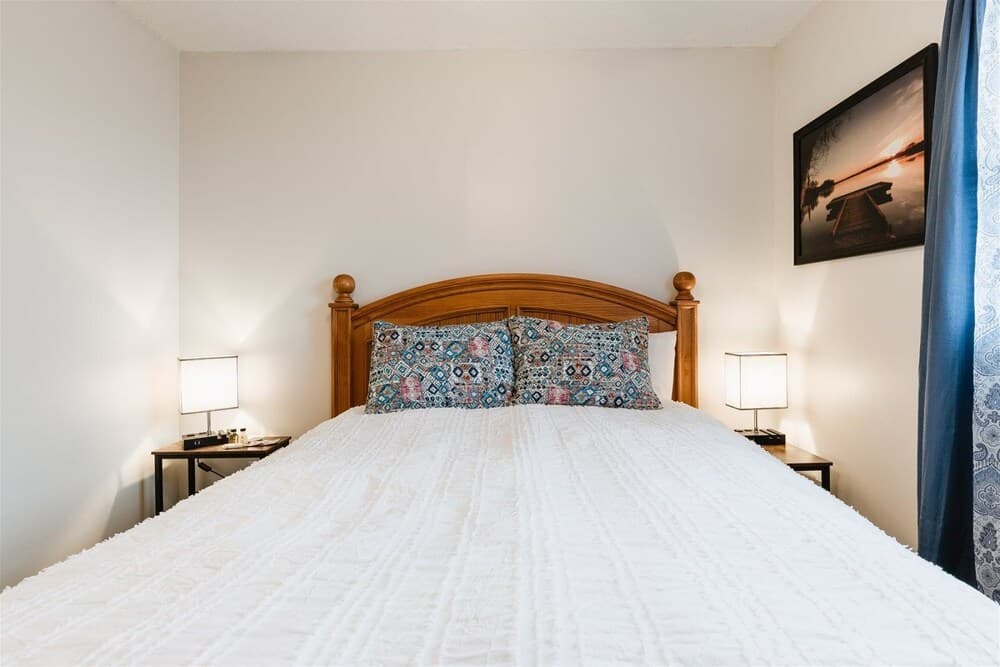 1509 Marina Road - Left Side