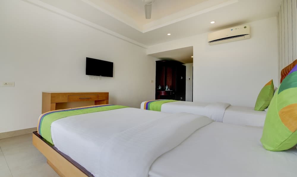 Treebo Trend Cilantro By The Sea