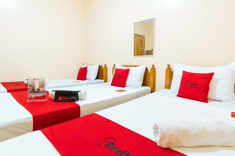 RedDoorz near Puerto Princesa City Coliseum
