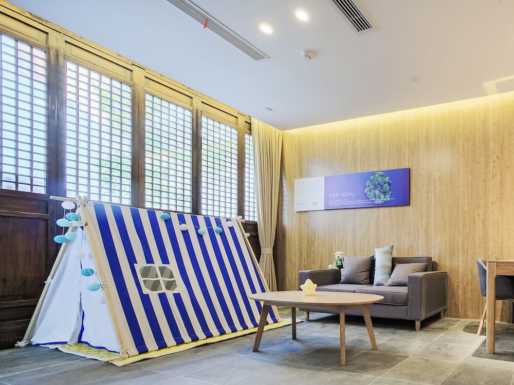 Changshu Chujian Yue Hotel