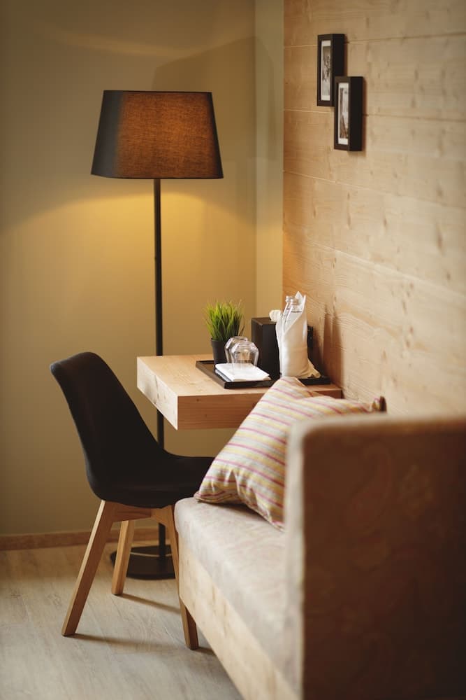 Sunrose 7 - Gourmet & SPA Hotel (16+)