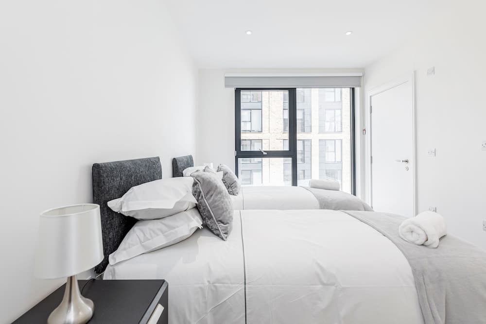 EMERALD APARTMENTS LONDON