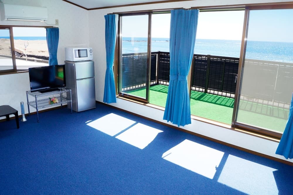 Sunny coast minamiboso ocean blue