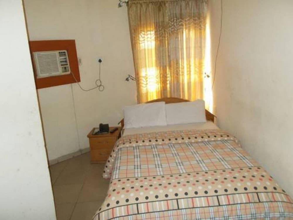 Bahamas Hotels International