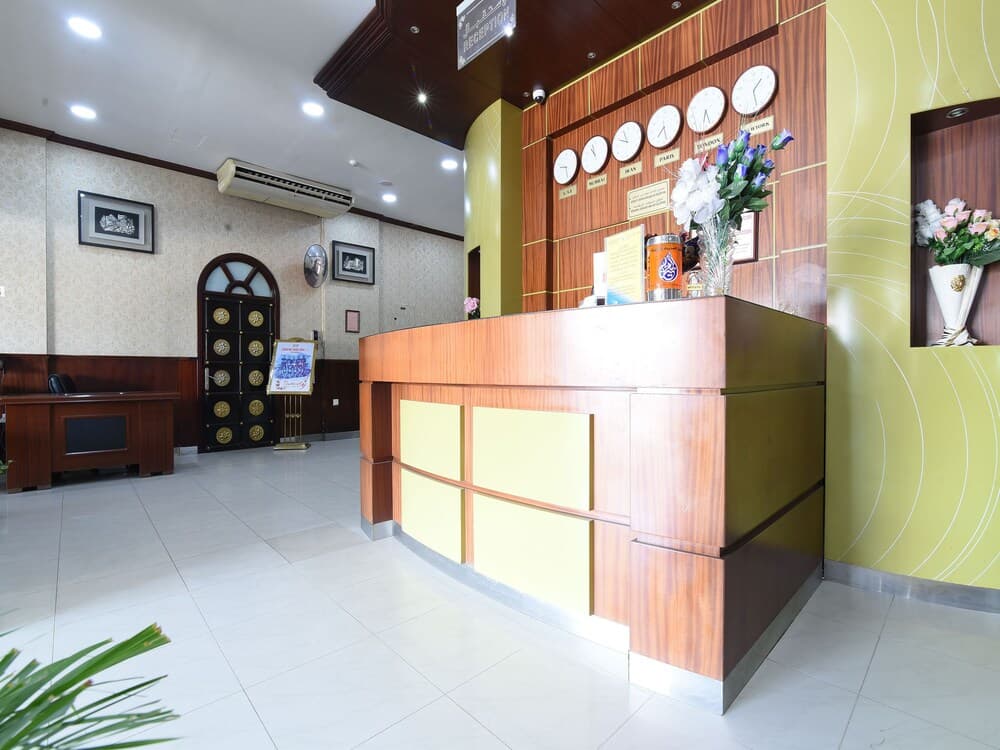 OYO 274 California Suites