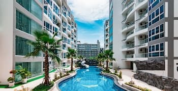 Centara Grand Avenue by Pattaya Holiday