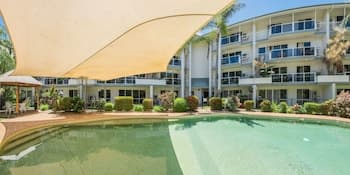 Coral Coast Apartments Palm Cove AVC