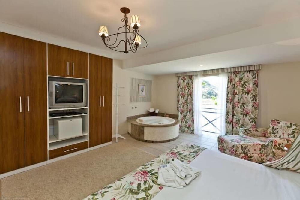 Hotel Fazenda Cachoeiras de Cavaru