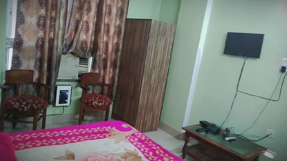 Hotel Royal View International