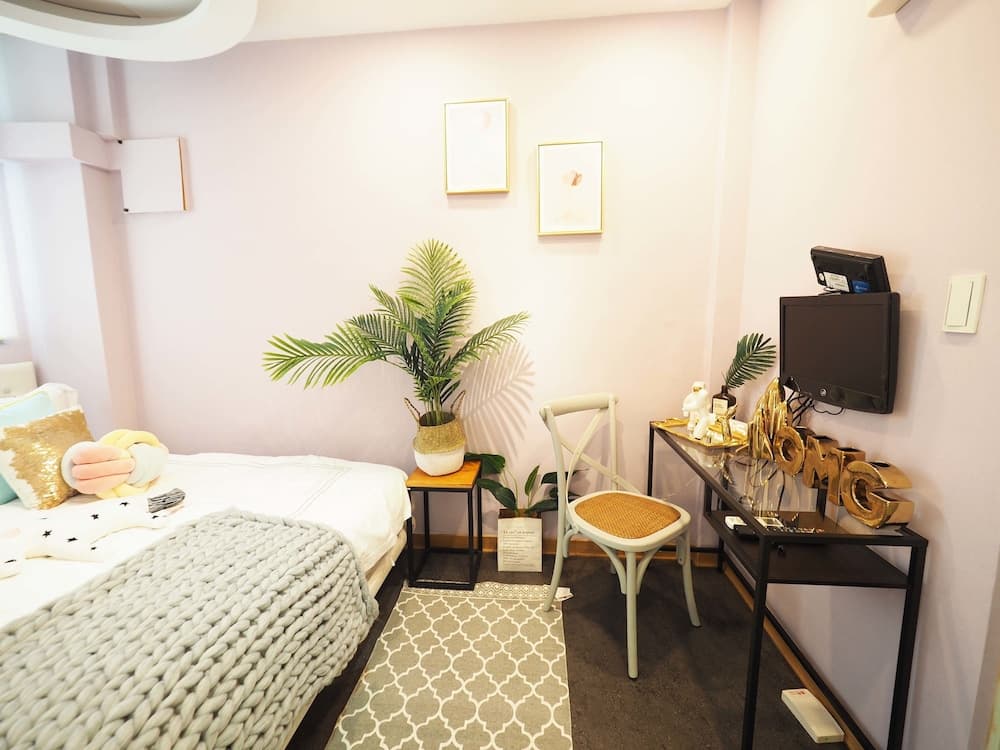 Guesthouse in Taipei near Ximen Metro Station