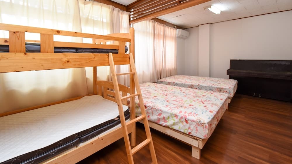 Shisa’s Hidden Inn