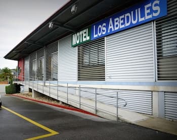 Motel Los Abedules
