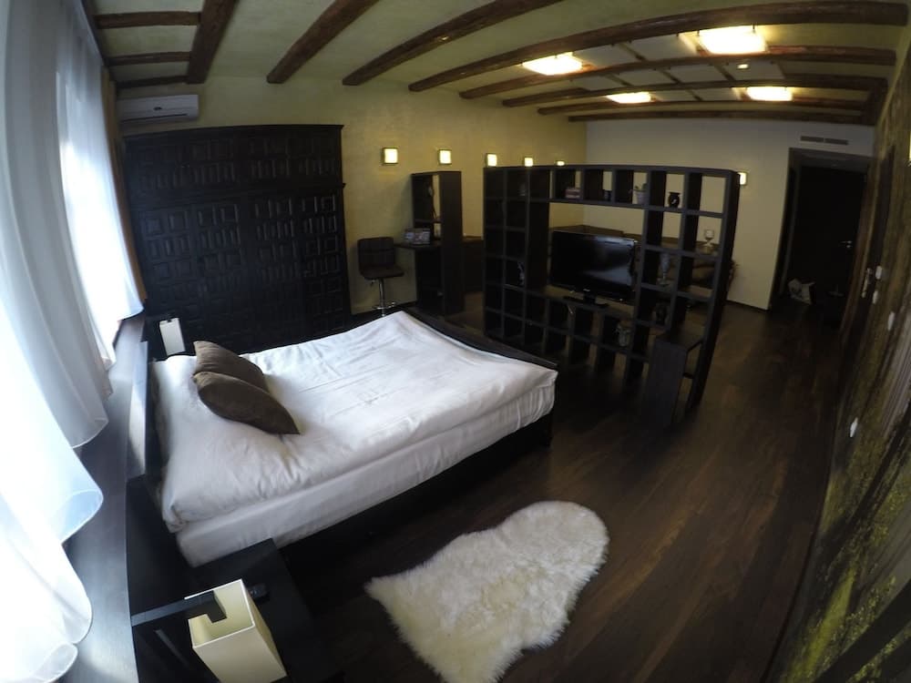 Vendi Grand Square Residence