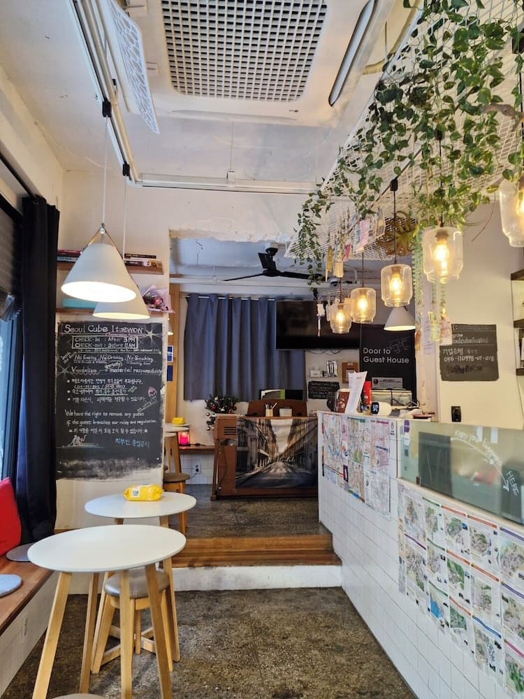 Seoul Cube Itaewon - Hostel
