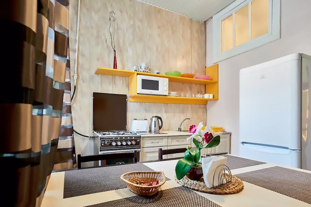 Home-Hotel Sofyevskaya 16-16