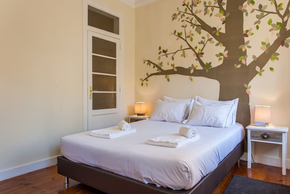 ALTIDO Fantastic 3BR Apt w/ City Views & Workspace in Principe Real