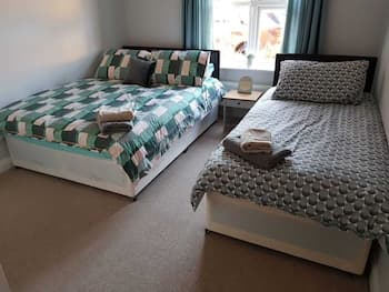 Pretty Properties Chaldron Court