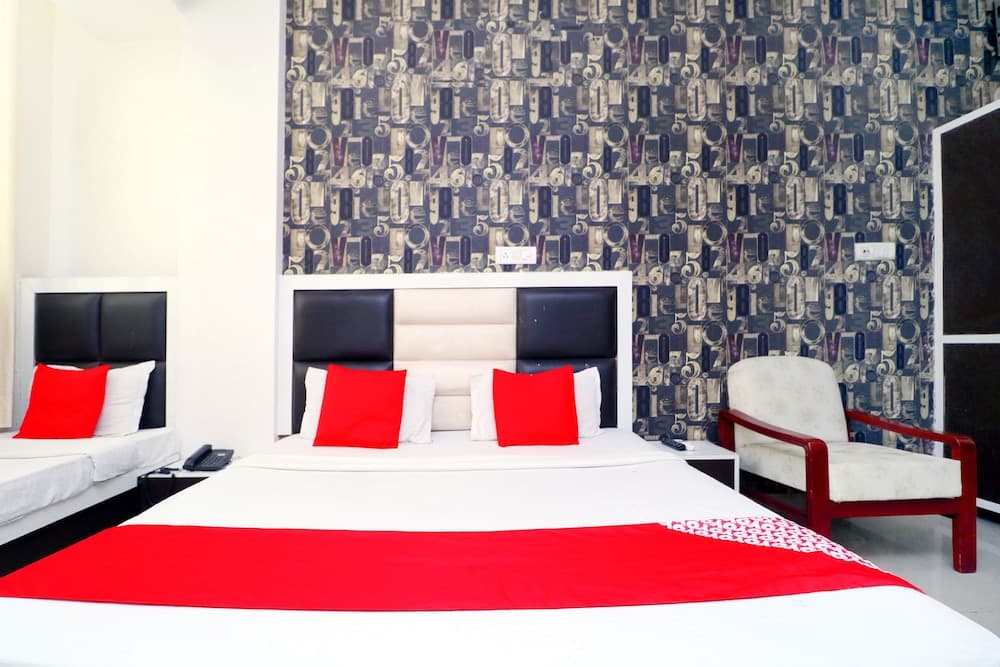 OYO 44668 Hotel Plazza