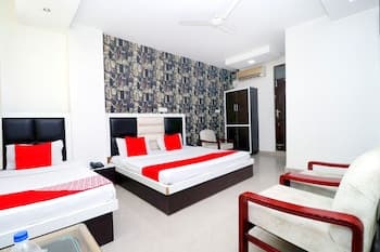 OYO 44668 Hotel Plazza