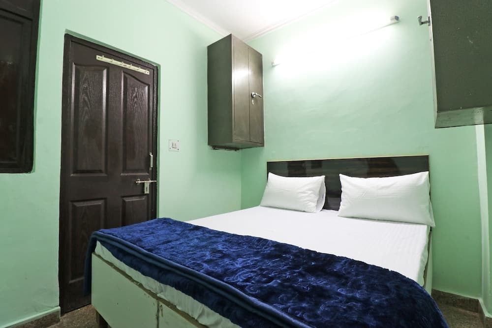 SPOT ON 47243 Aadharshila Guest House