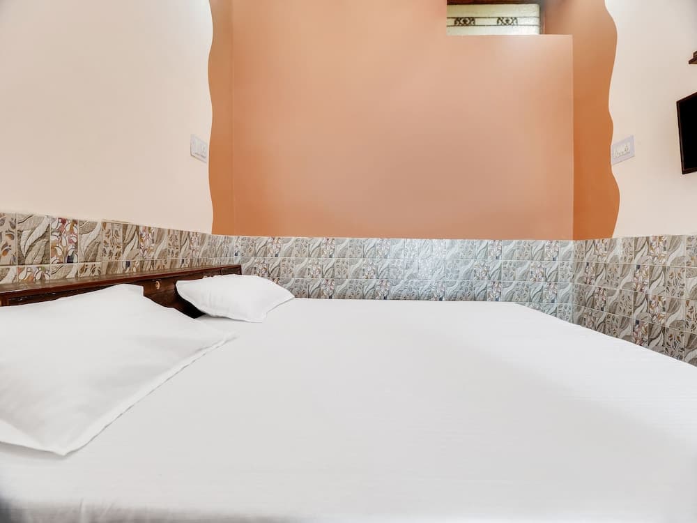 SPOT ON 38080 Hotel G.S. palace (Garden and Restaurant)