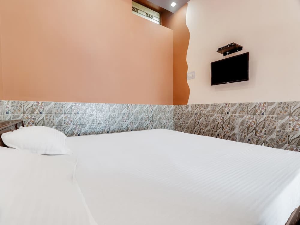 SPOT ON 38080 Hotel G.S. palace (Garden and Restaurant)