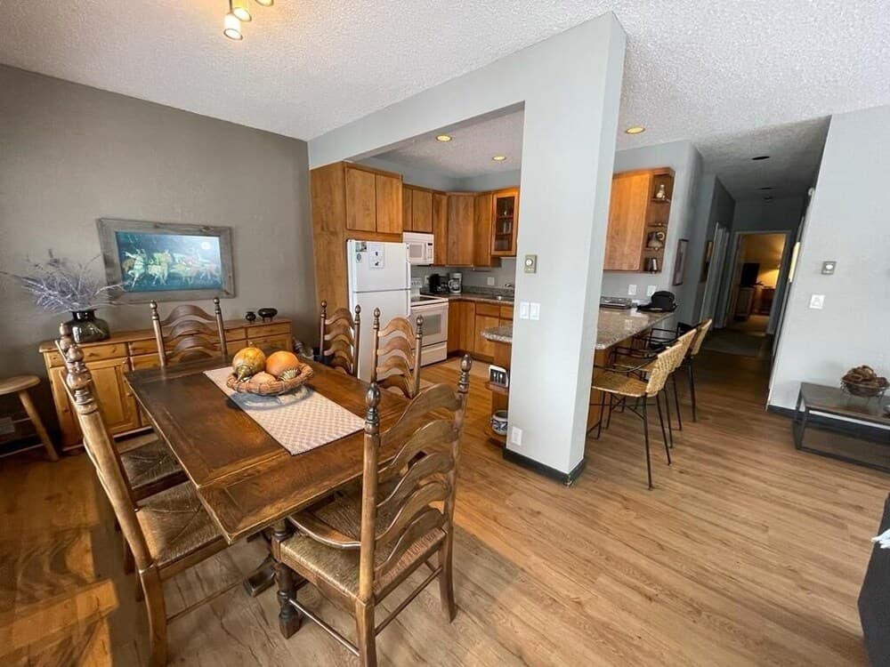 Sunvail S 11a 3 Bedroom Condo by RedAwning