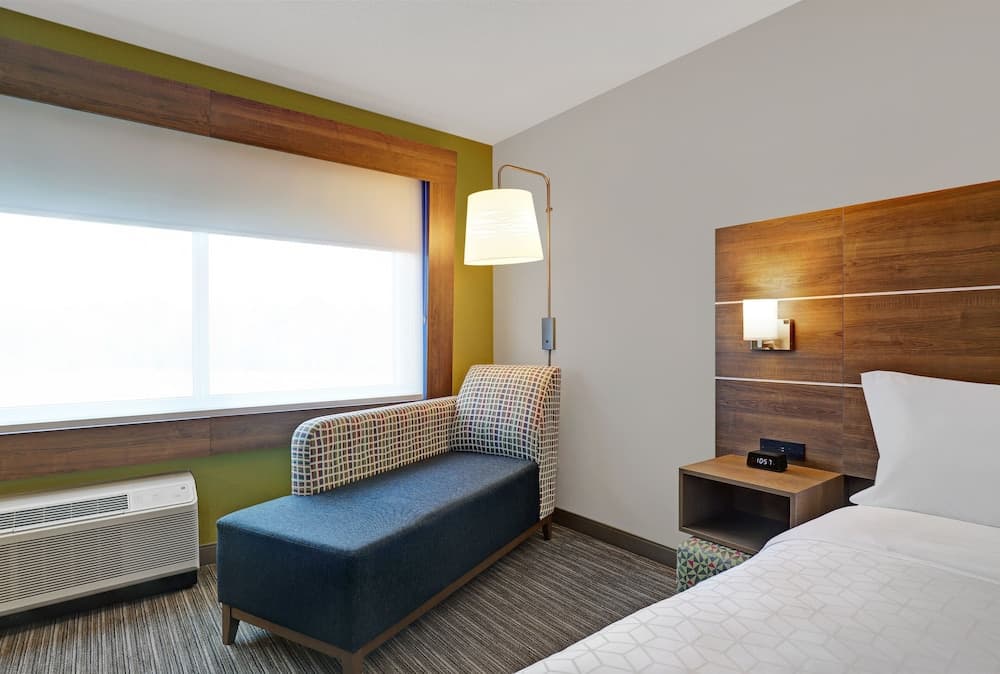 Holiday Inn Express Kingston West by IHG