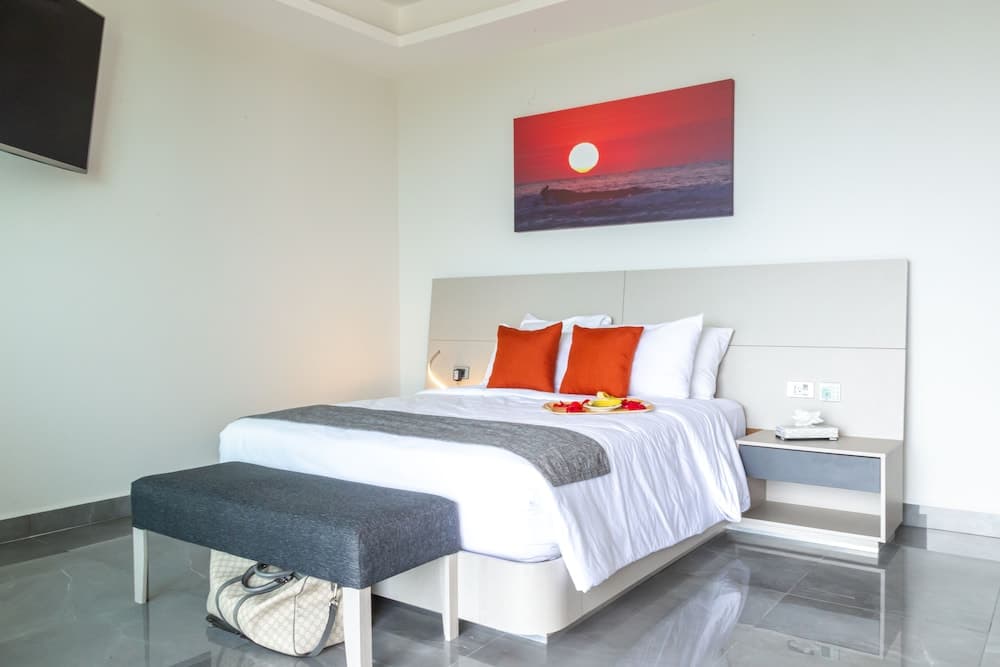 Fabulous & Exclusive Apartments With Sea View Pool BBQ Garden