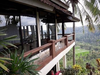 Ijen Cliff Resorts