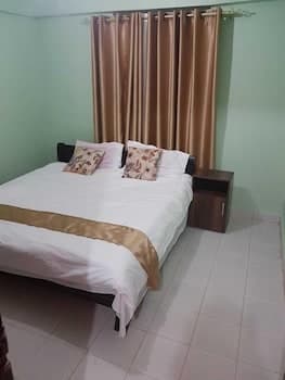 Eliphan Furnished Apartments