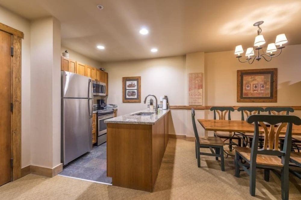 200_river_run_condos_murphy