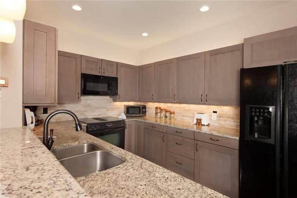 Ski In 2 Bedroom at Chateaux Dumont Keystone