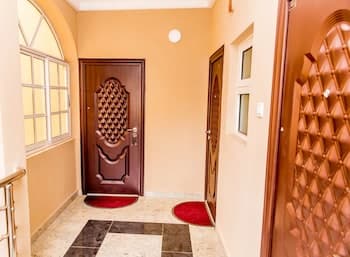 Tennys Place Apartments GARKI