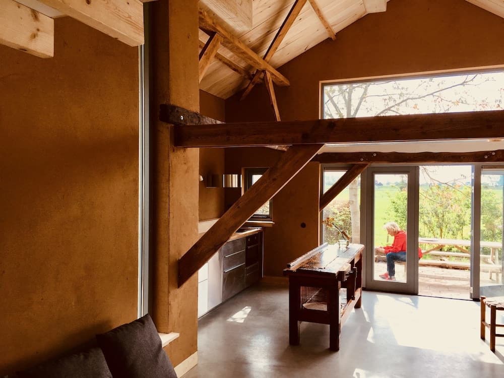 In het huis van Jo Daggert