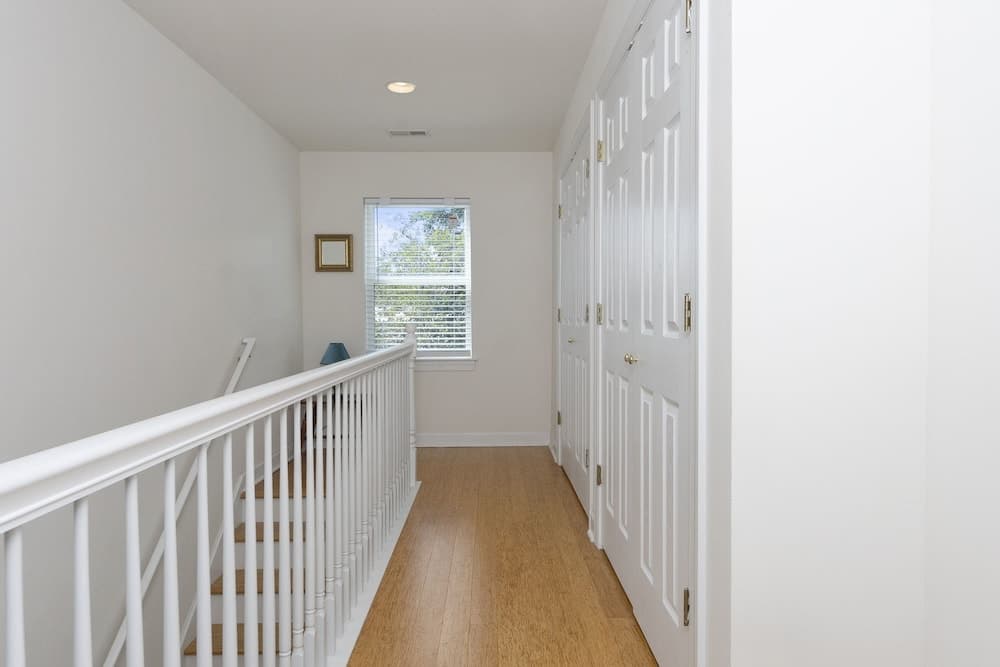 Harbor Delight On The Bay - Private Sandy Beach! 4 Bedroom Home by RedAwning