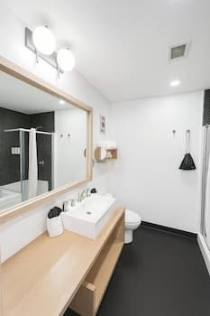 Raven Inn Whitehorse