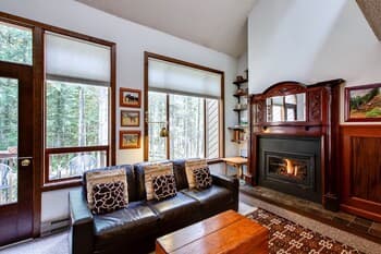 57SW - Fireplace - WiFi - Sleeps 6