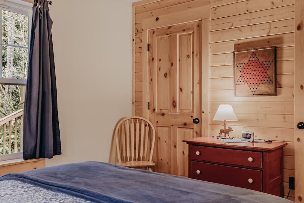 095GS - Hot Tub - WiFi - Pets Ok - Sleeps 4