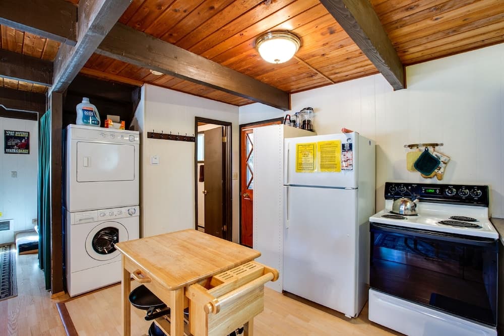 63MBR - Hot Tub - BBQ - Pets Ok - WiFi - Sleeps 6