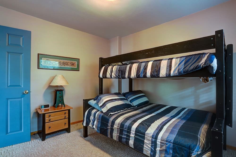 Huckleberry 3 Bedroom Home by RedAwning