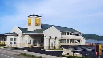 Family Lodge Hatagoya Hyuga Kadogawa