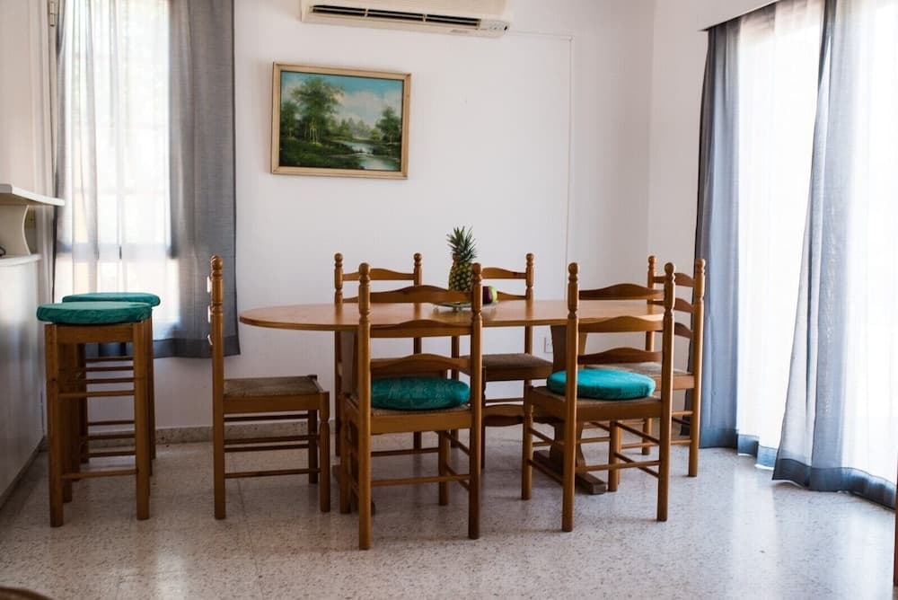 Pernera Villa by STAY BnB