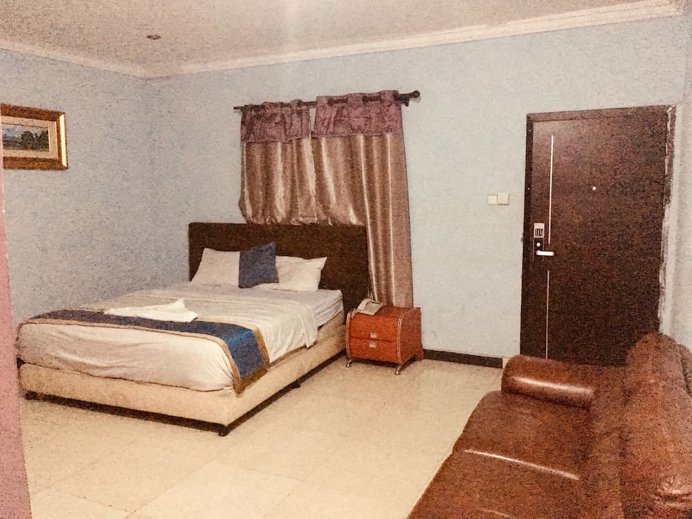 Golden Home Inn Hotel & Suites