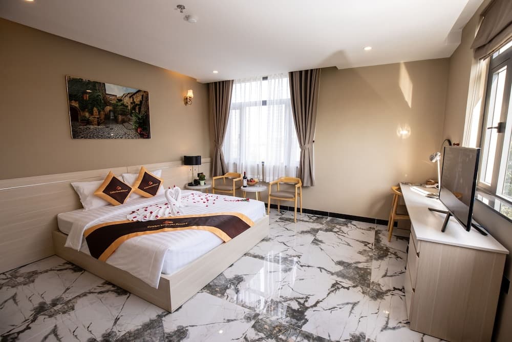 Golden Emerald Resort