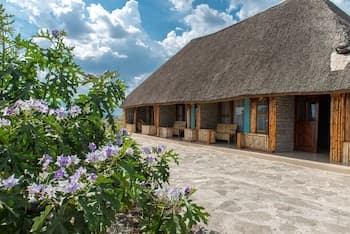 Kyaninga Royal Cottage